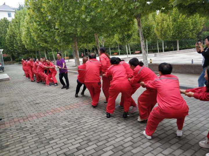东辛厂胜利花苑外闯队伍联合开展趣味游戏欢庆 国庆 东辛厂胜利花苑外闯队伍联合开展趣味游戏欢庆 国庆